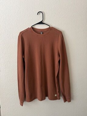 Vuori men’s waffle crew long sleeve shirts size medium